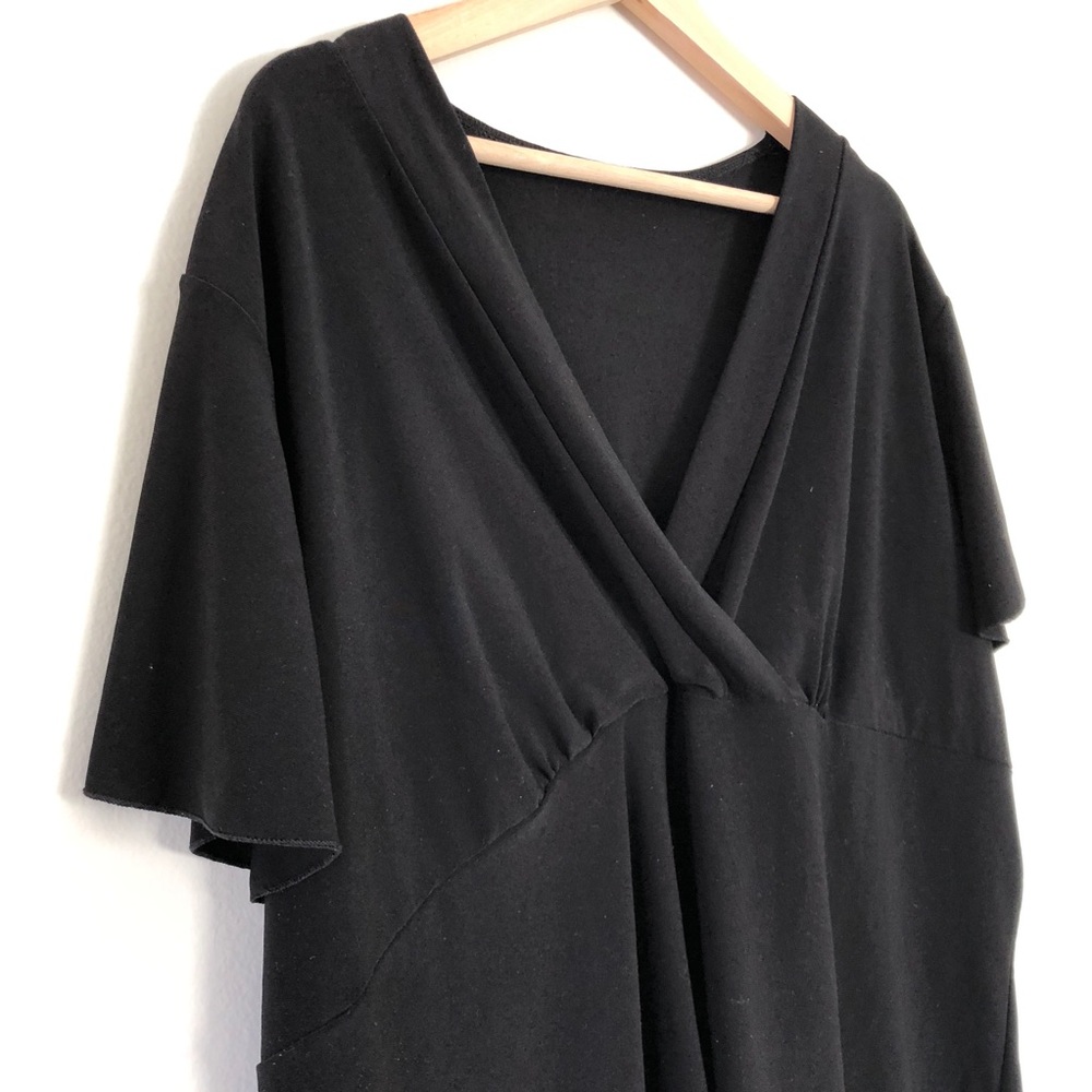 Black V Neck Short Sleeve Plus Size Blouse Top